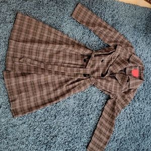 Jennifer Lopez plaid raincoat. Size medium.  Brown gray and red plaid